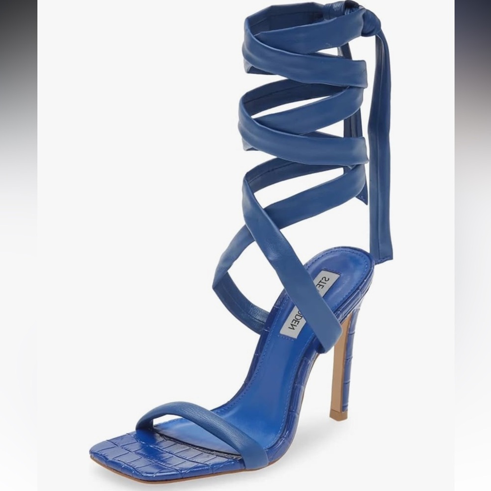 Steve Madden Utilize Wrap Heel